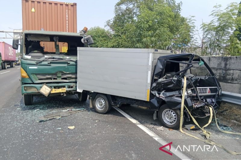 Tabrakan beruntun di Bintara diduga karena sopir alami "micro sleep"
