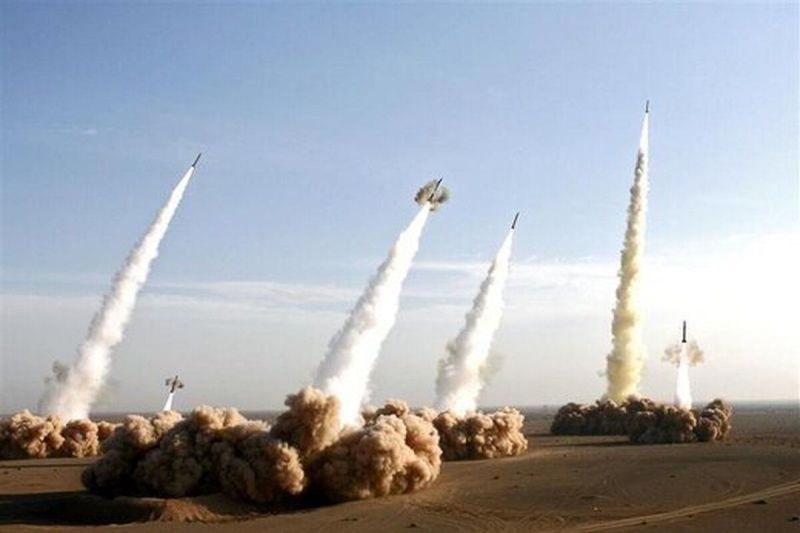 Iran luncurkan rudal dan drone serang pangkalan AS di Yordania, Kuwait
