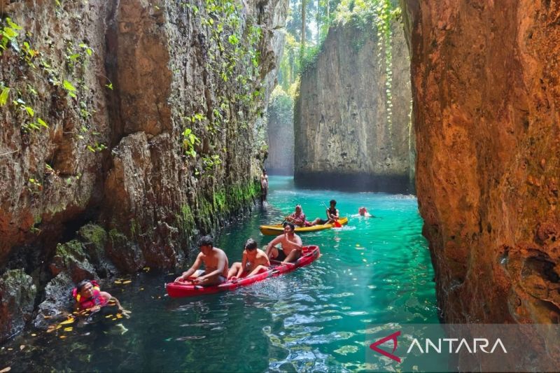 Pemkab Kaltim ajak wisatawan jelajahi danau dalam Goa Gumantung
