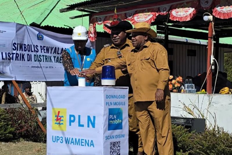 PLN targetkan 300 rumah di Distrik Taelarek segera berlistrik