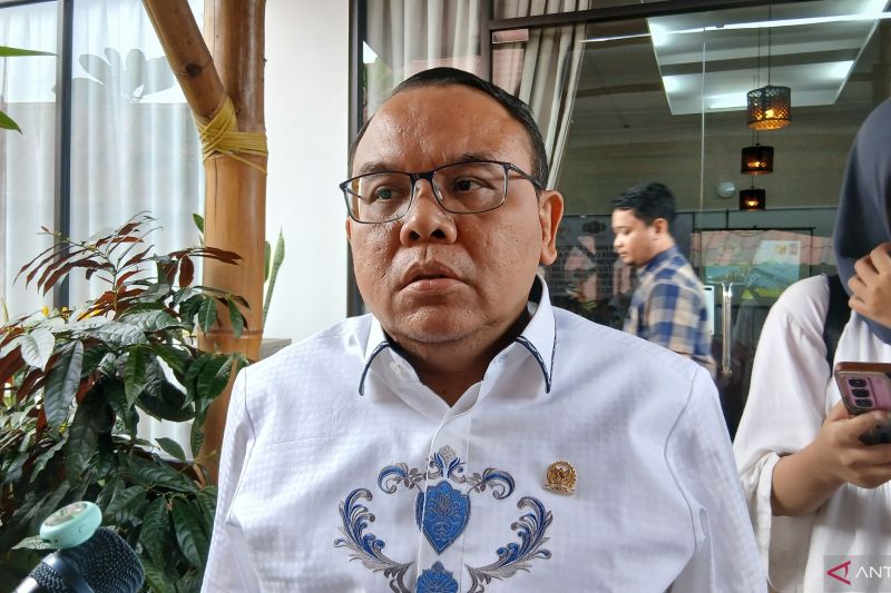 Komisi VII: Industri wajib optimalkan penyerapan tenaga kerja dan TJSL