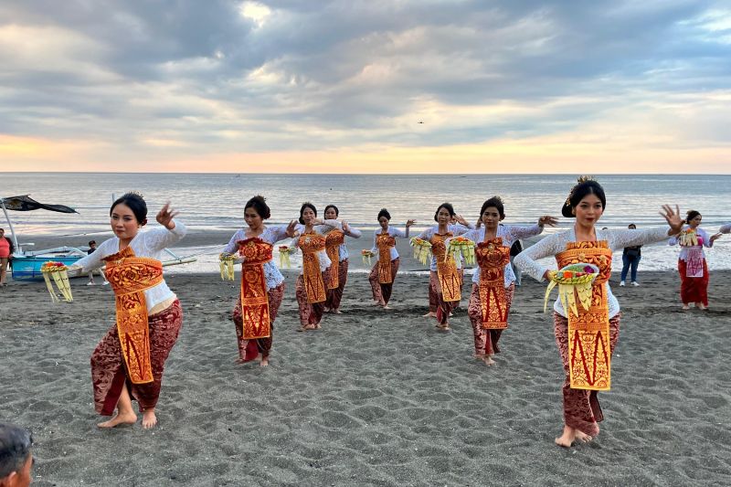 Pemkab Buleleng optimalkan Lovina Festival genjot pariwisata 