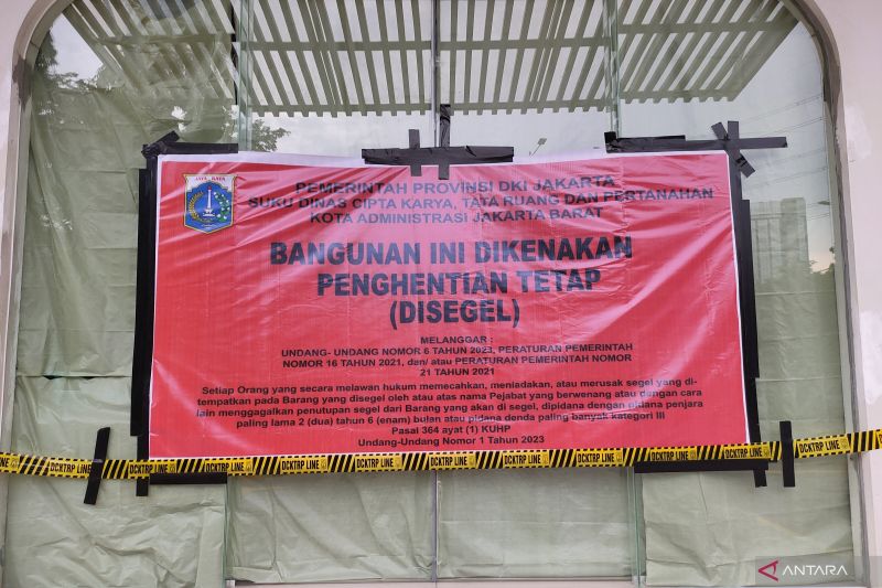 Pemkot Jakbar tindaklanjuti bangunan diduga tanpa PBG di Kalideres