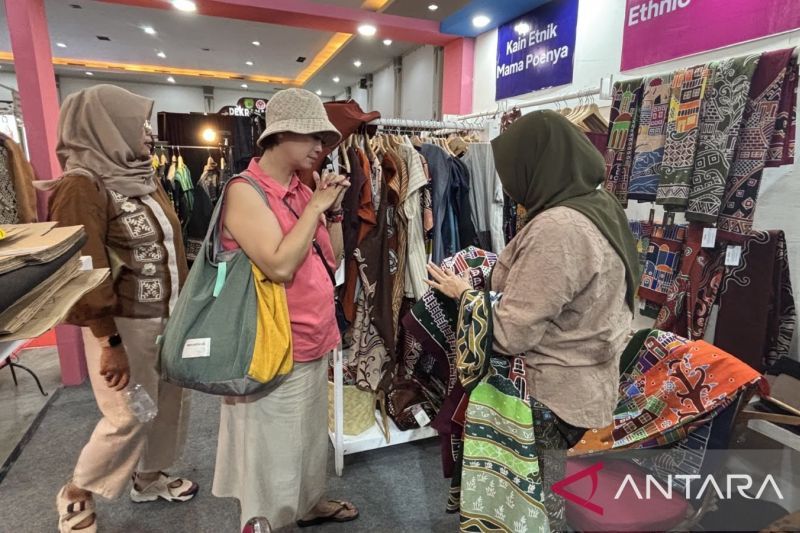 Peruri perluas akses pasar UMKM binaan melalui Road to INACRAFT 2026