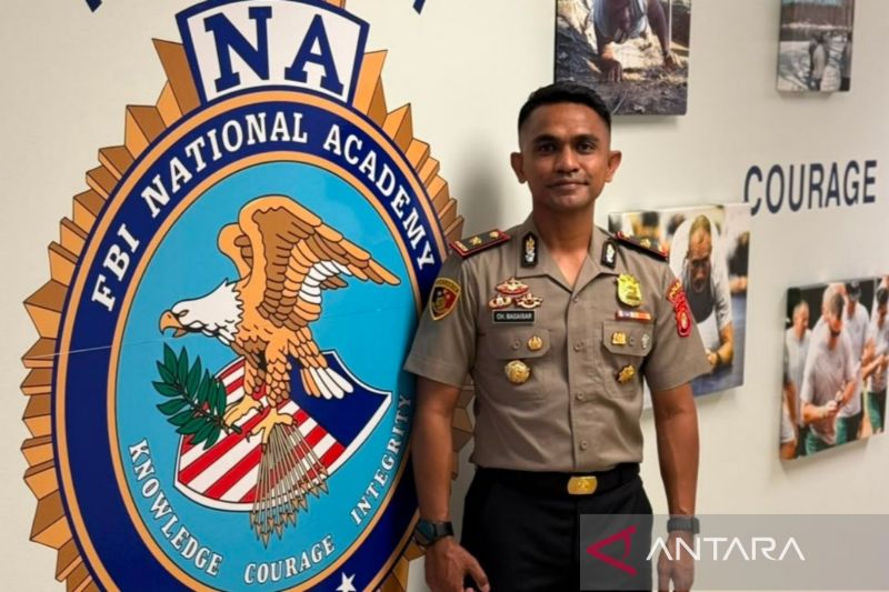 Torehkan prestasi, personel Polri lulus di FBI National Academy