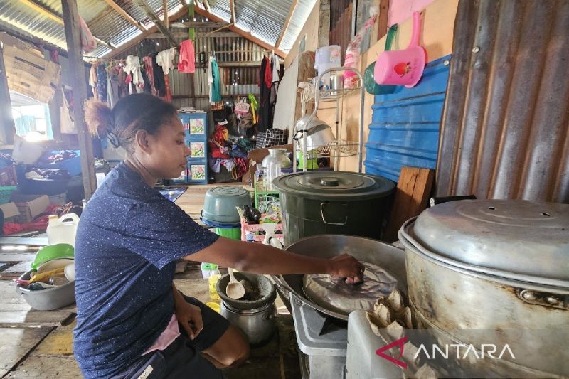 Menanti rumah layak huni di pesisir Papua