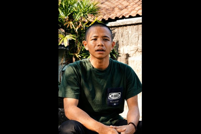 Yatim piatu asal Ciamis lulus tes TNI pakai tiang pull up buatan ayah