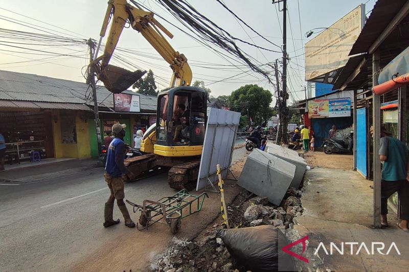 Warung terpaksa ditutup imbas galian SDA, pengusaha minta kompensasi