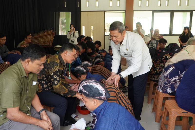 LPKA Yogyakarta serahkan pengurangan masa pidana kepada anak binaan