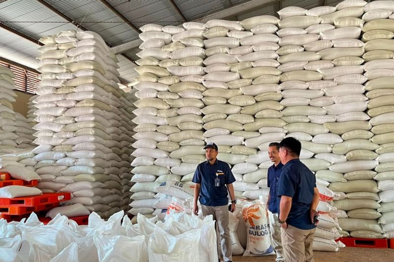 Bulog NTT pastikan stok beras 30.000 ton aman tiga bulan
