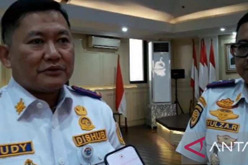 Jakut ingatkan perusahaan angkutan parkir di lokasi yang ditentukan