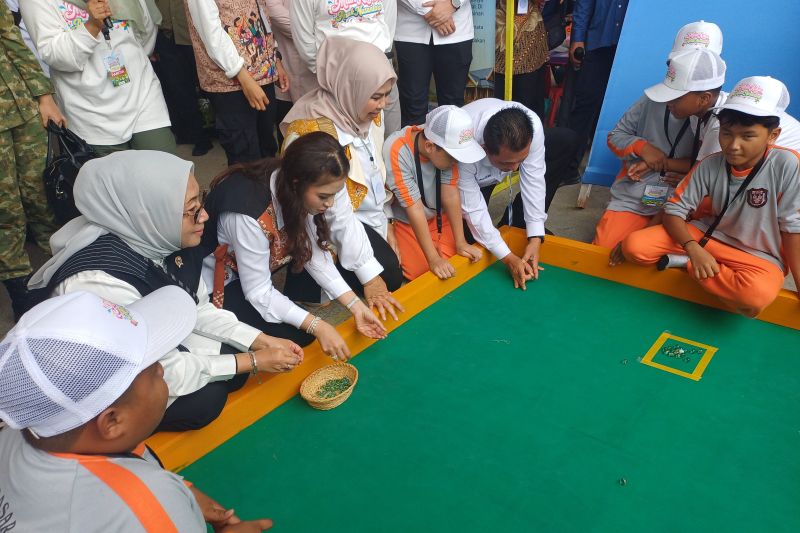 Menteri PPPA: Permainan tradisional solusi batasi anak bermain gawai