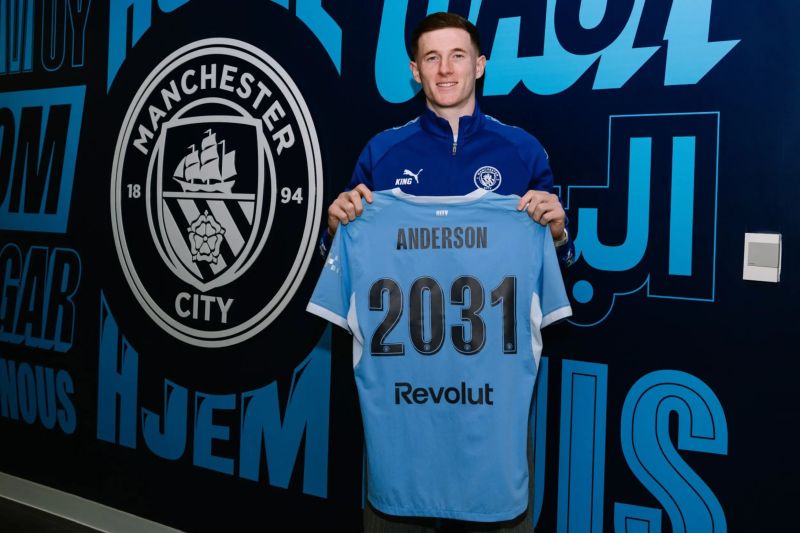 Elliot Anderson resmi berseragam Manchester City