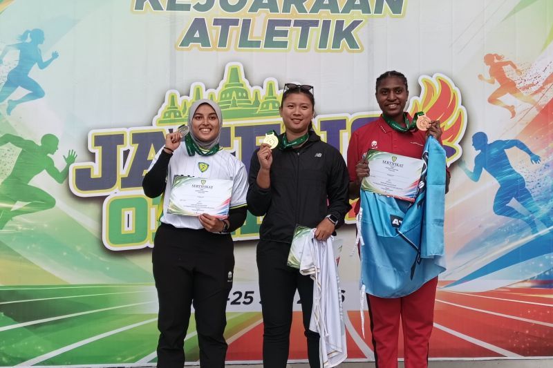 Atinna pecahkan rekornas lempar lembing di Semarang