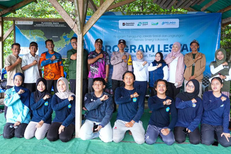 Tanam 1.000 Batang Lamun, Menjaga Masa Depan Laut Indonesia