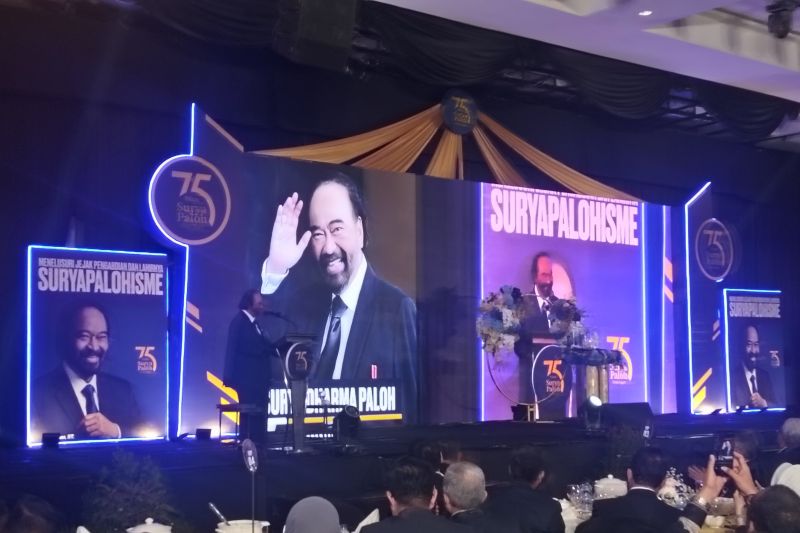 Surya Paloh ajak perkuat karakter bangsa, wujudkan RI lebih kuat