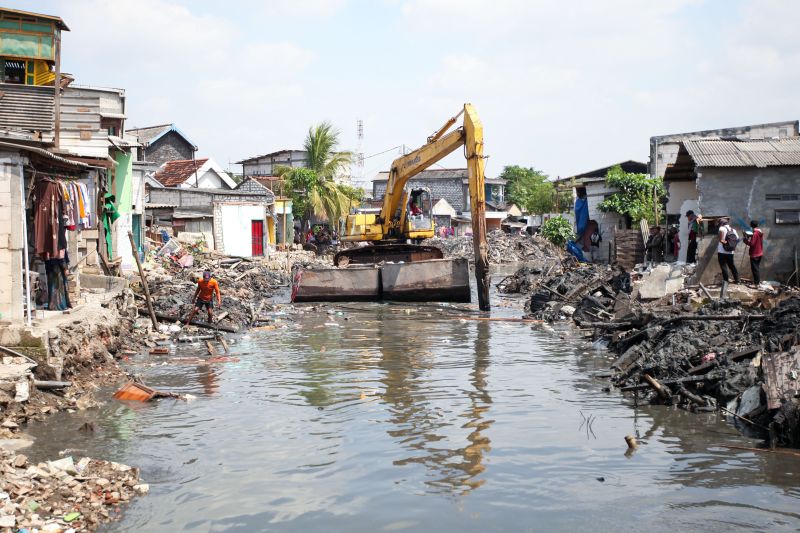 Mengembalikan hak sungai