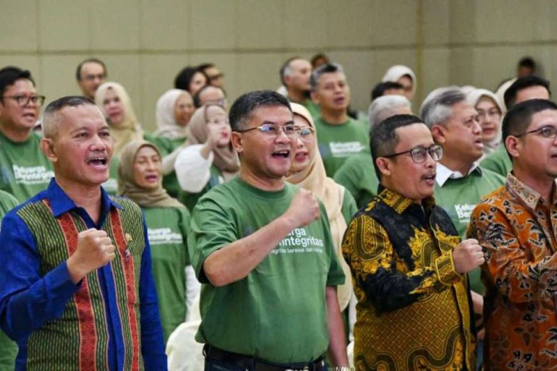 Pemprov Jabar libatkan KPK perkuat integritas keluarga pejabat