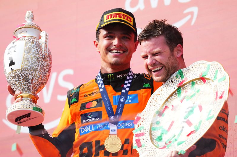 Pembalap McLaren Lando Norris juara Formula 1 GP Hungaria 2026