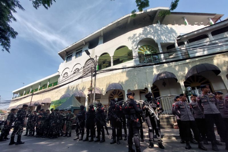 kapolres-imbau-warga-tak-terprovokasi-usai-bentrokan-di-tambak-menteng