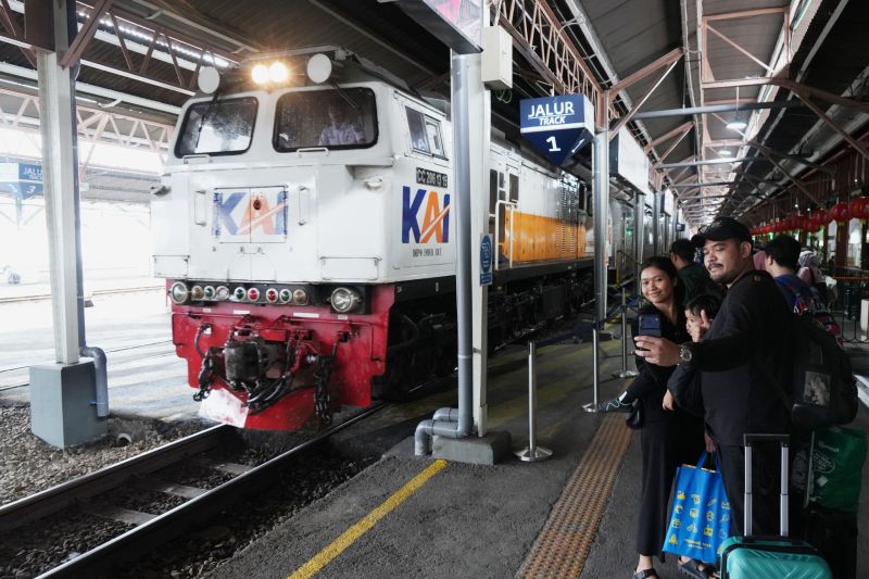 34 Perjalanan KA Keberangkatan Awal Daop 4 Semarang Nyaris 100 Persen Tepat Waktu pada Semester I 2026