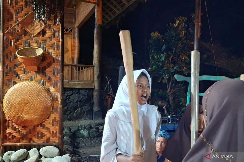 Kampung Adat Kuta ajarkan remaja lestarikan adat lewat medsos