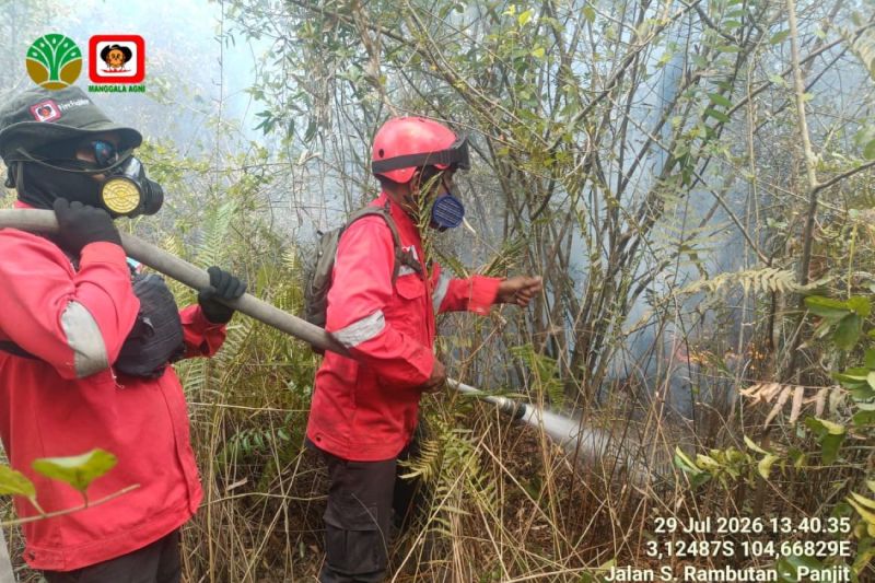Manggala Agni tangani enam titik karhutla di Sumsel