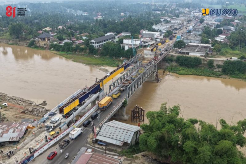 menteri-pu-target-dua-jembatan-nasional-di-bireuen-fungsional-agustus