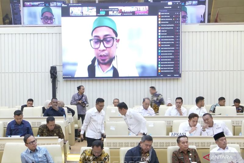Sepekan, usul Pilkada tanpa wakil hingga Dasco pertemukan Hotman-PWI