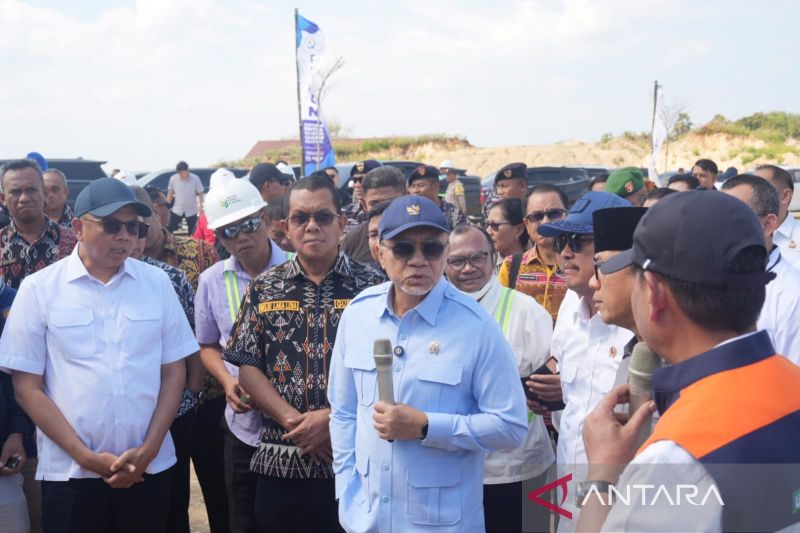 menko-pangan-k-sign-rote-percepat-swasembada-garam-nasional