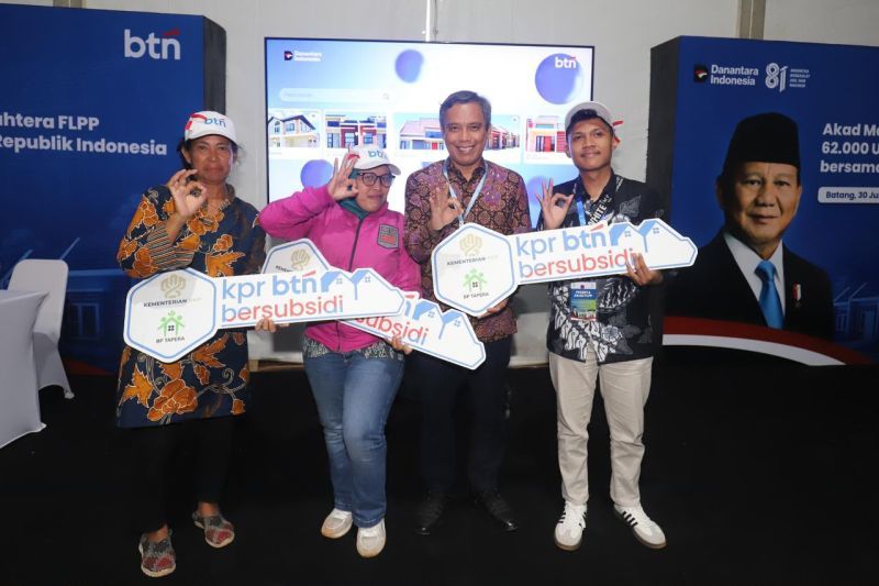 sebanyak-39043-debitur-btn-ikuti-akad-massal-kpr-subsidi-di-batang