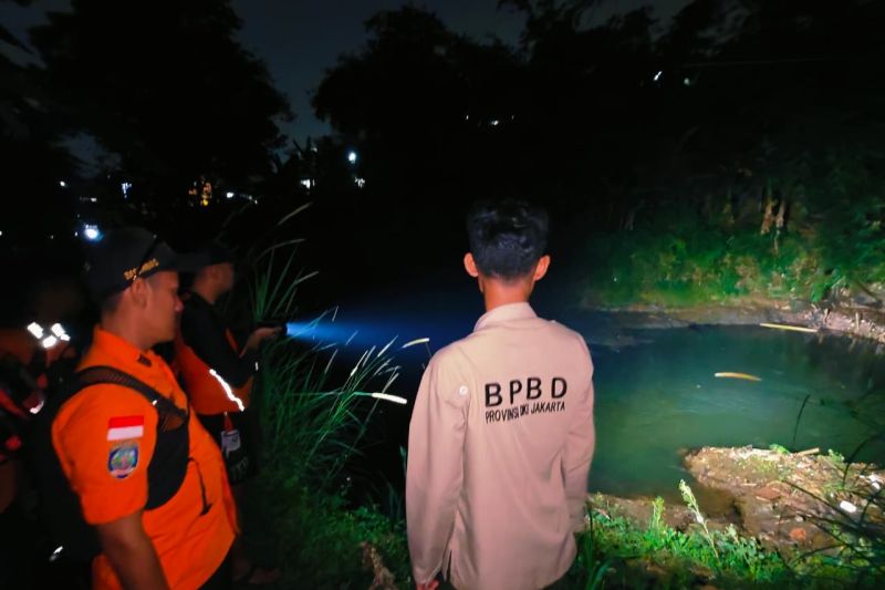 Basarnas cari remaja yang diduga tenggelam di Jagakarsa