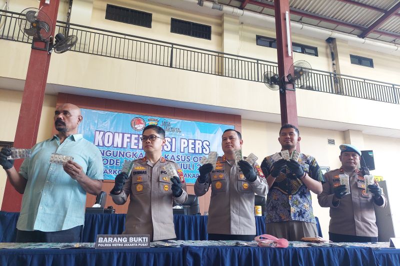 polres-jakpus-ungkap-68-kasus-obat-berbahaya-dalam-tujuh-bulan-2026