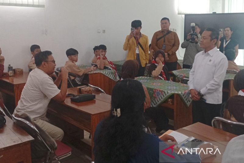 Wamendikdasmen targetkan pembangunan SNT Banyumas dimulai Oktober
