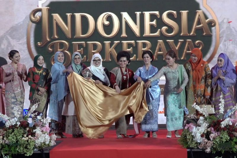 Organisasi perempuan perkuat pelestarian kebaya dan perlindungan anak