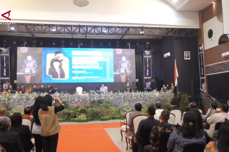 Menkop ajak mahasiswa dampingi operasional Koperasi Merah Putih