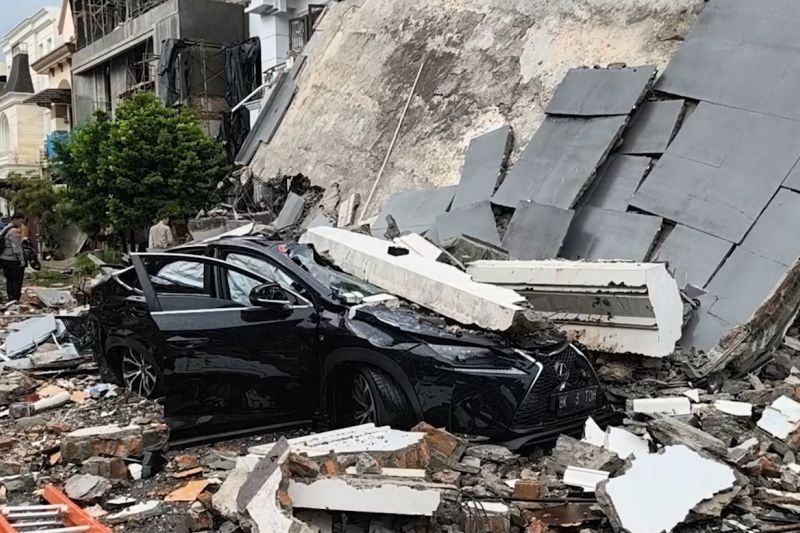 Ledakan rumah di Grand Polonia Medan diduga akibat kebocoran gas
