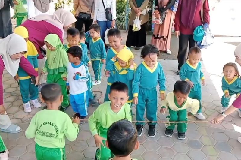 Main bersama tanpa gadget, ajak anak cintai permainan tradisional