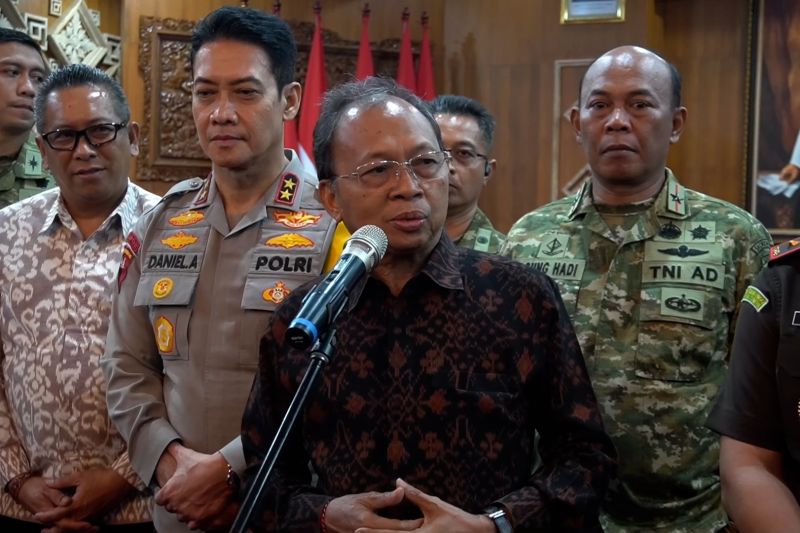 Gubernur Bali minta warga junjung kemanusiaan, tak main hakim sendiri
