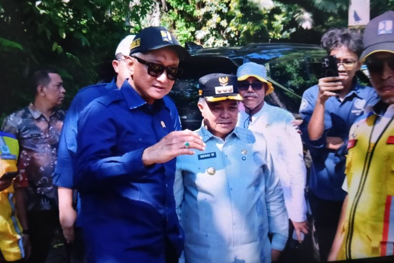 kementerian-pu-kaji-pembangunan-trase-baru-jalan-kelok-44-agam