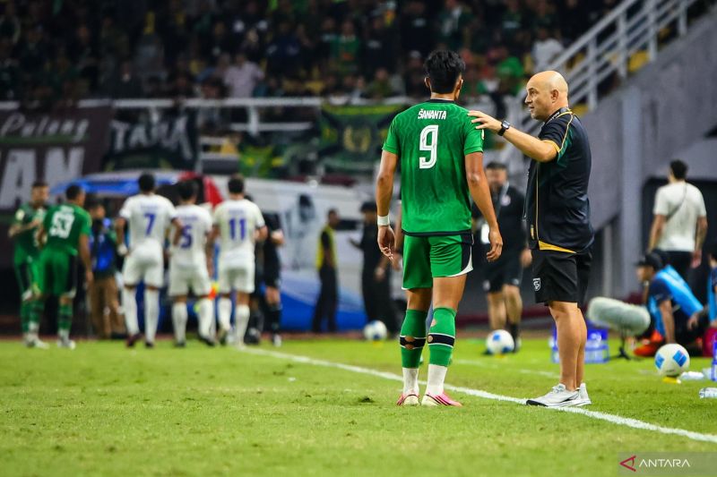 Pelatih: Persebaya perlu evaluasi meski juara Grup B Piala Presiden