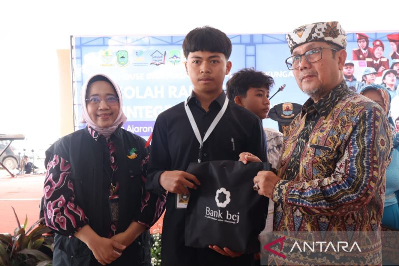 Pemkab Cirebon pastikan siswa Sekolah Rakyat dapat pendampingan