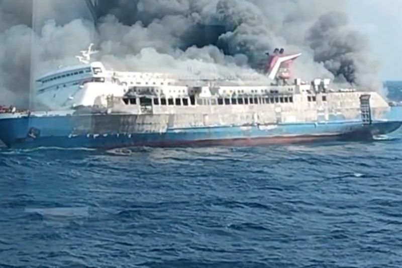 Kemenhub kerahkan kapal patroli evakuasi KM Mutiara Sentosa II