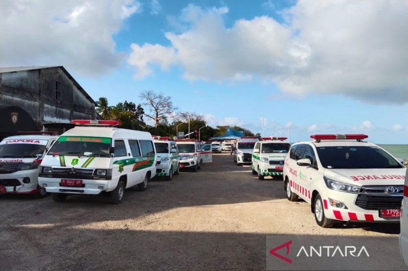 Pemkab Sumenep siagakan 20 ambulans antisipasi korban kapal terbakar