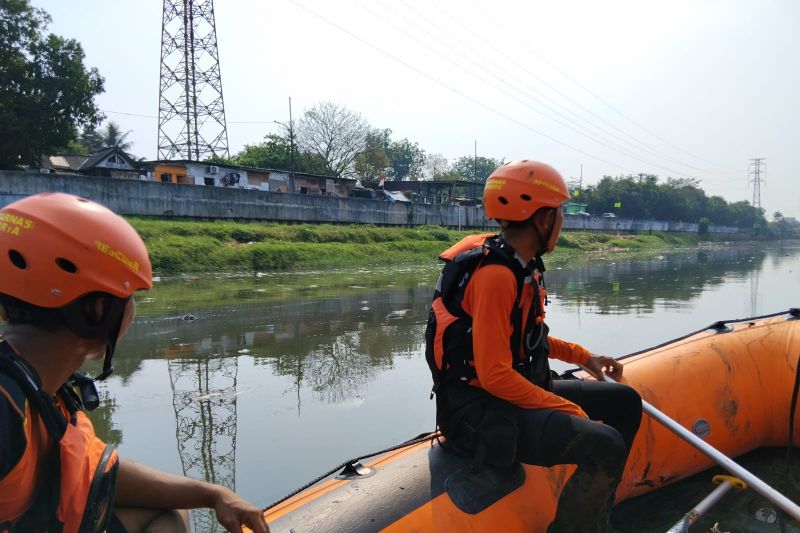 Basarnas lanjutkan pencarian pemuda diduga tenggelam di Kali BKB