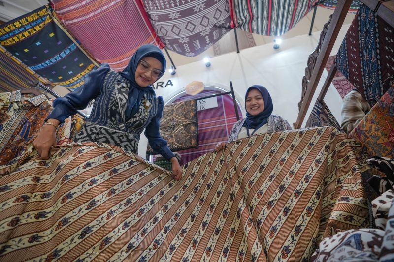 komisaris-pertamina-patra-niaga-apresiasi-umkm-binaan-tampil-di-ifw