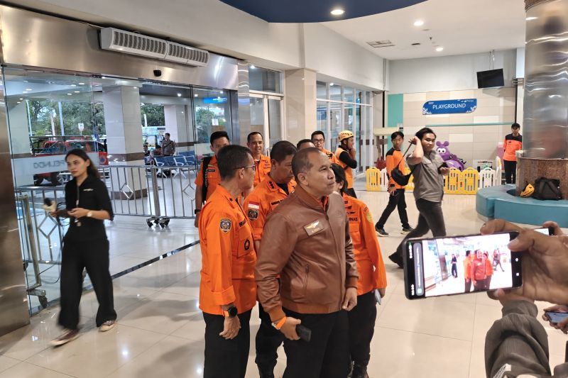 Basarnas terus evakuasi korban kebakaran KMP Mutiara Sentosa II