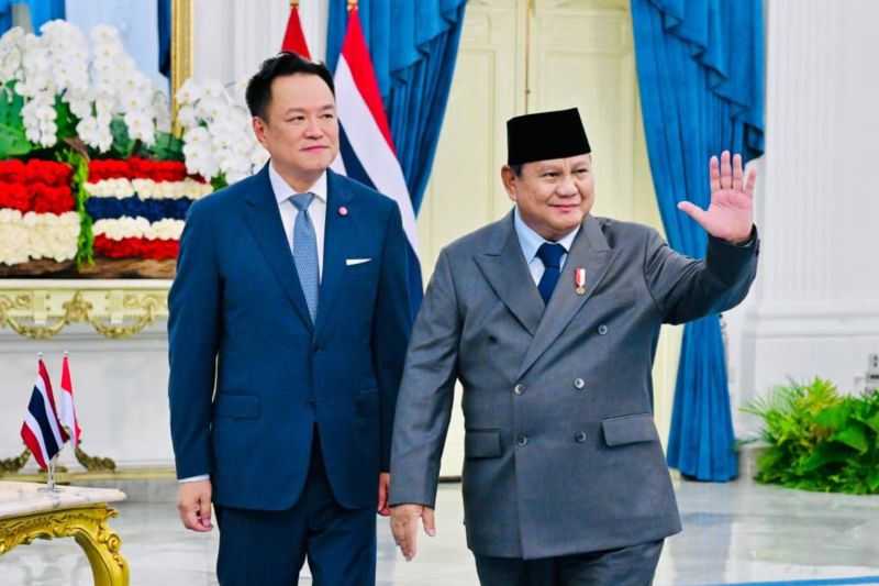 Politik kemarin, Prabowo terima tanda kehormatan hingga PPHN MPR
