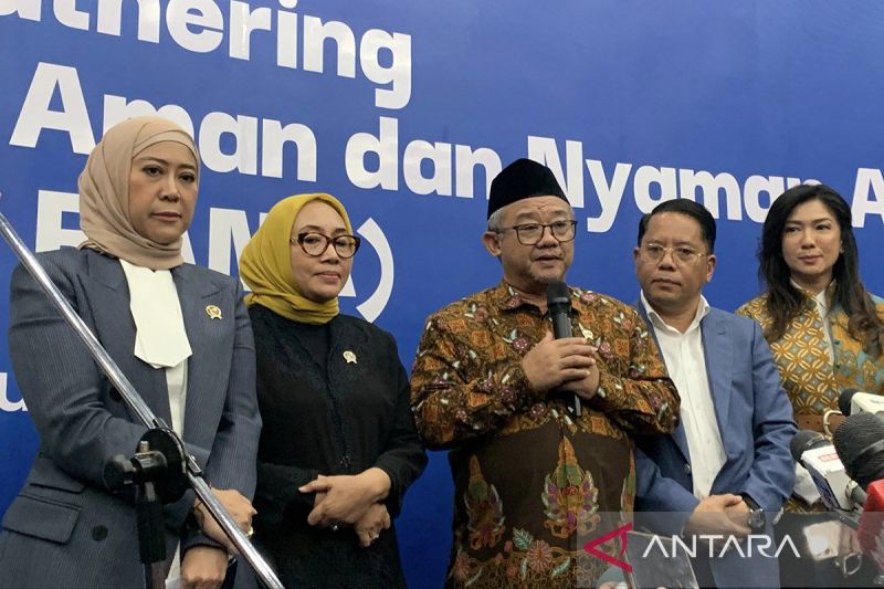 Humaniora kemarin, Gernas Rana hingga kebakaran Gunung Soputan