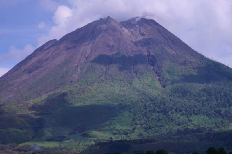 Pemkab Karo imbau masyarakat patuhi zona aman Gunung Sinabung